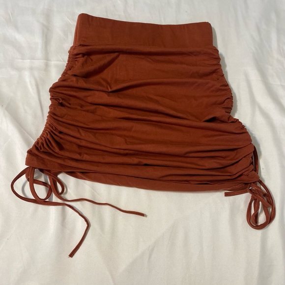 SHEIN Slayr Wideband Waist Drawstring Side
Bodycon Skirt - Picture 3 of 3